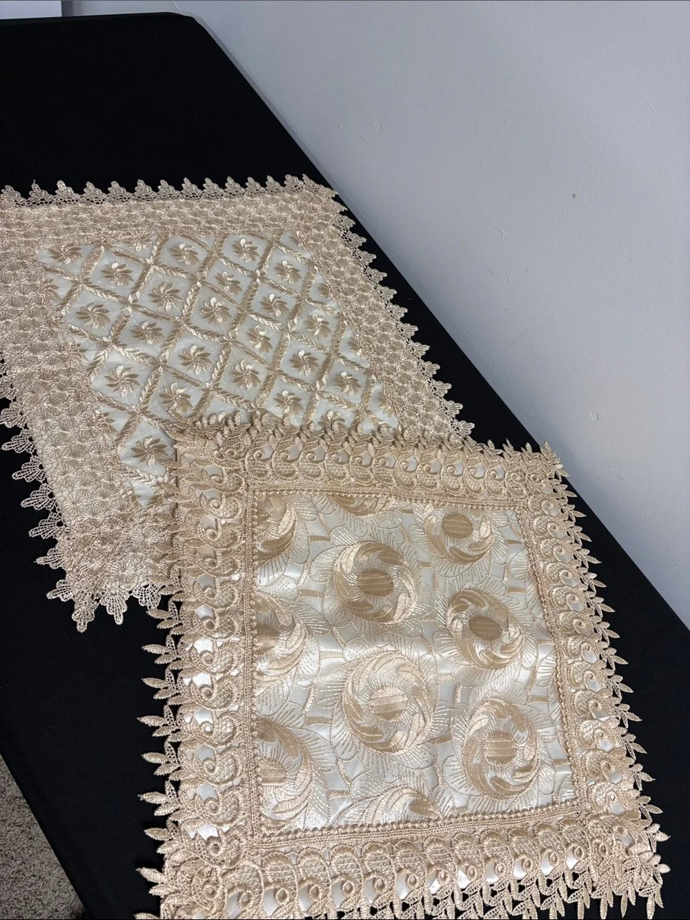 Lace-Trim Cream Pillow Covers with/zipper for Inserts Set of 2